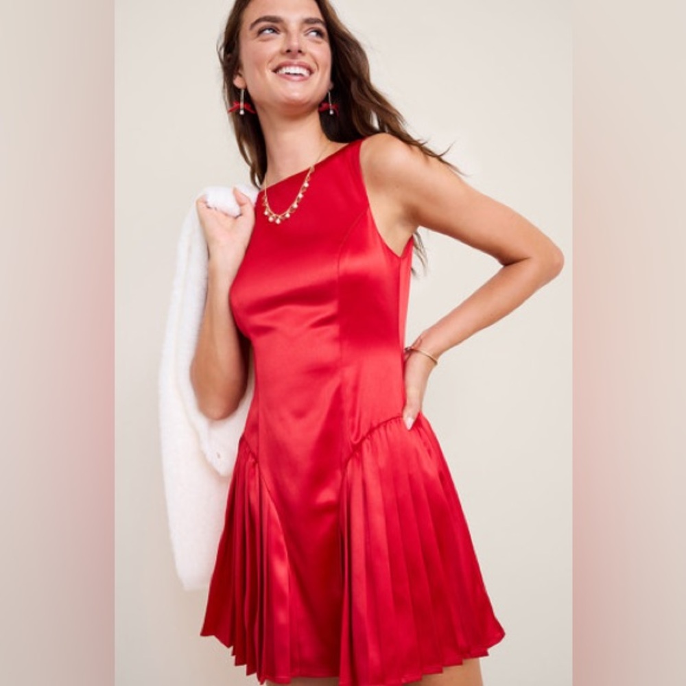 NEW Francesca’s Melissa Satin Pleated Mini Dress